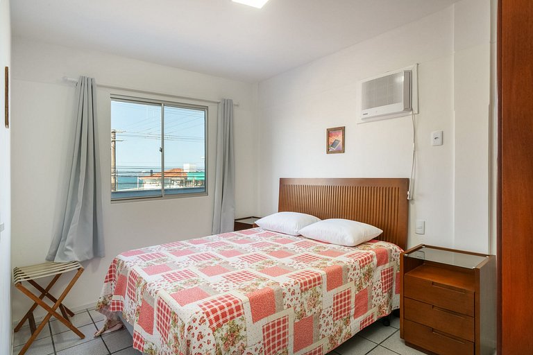 012SR - Apartamento com Vista para o Mar, 03 dorms, para até