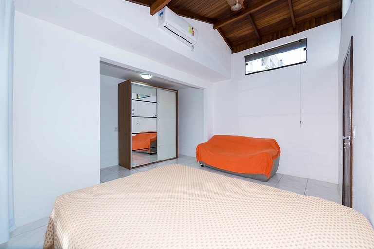 085C - Linda Casa de 6 quartos para até 16 pessoas em Bombas