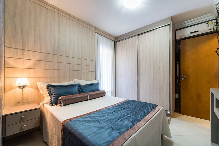 102RG - Apartamento Alto Padrão 2 Dormitórios em Bombinhas -