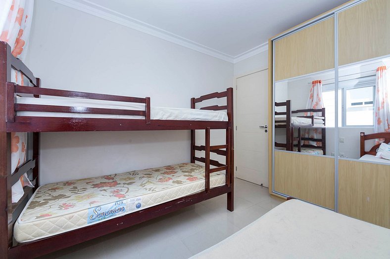 203MA - Excelente apartamento de 3 dormitórios à 70 metros d