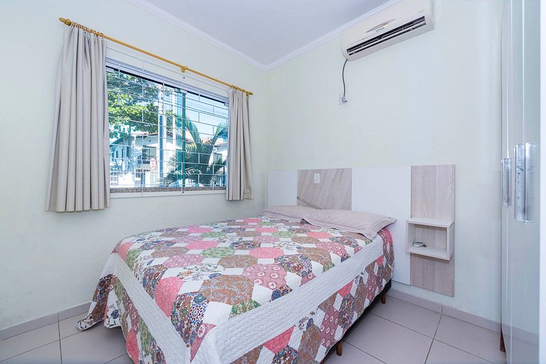 026D - Linda casa de 3 dormitórios para até 8 pessoas próxim