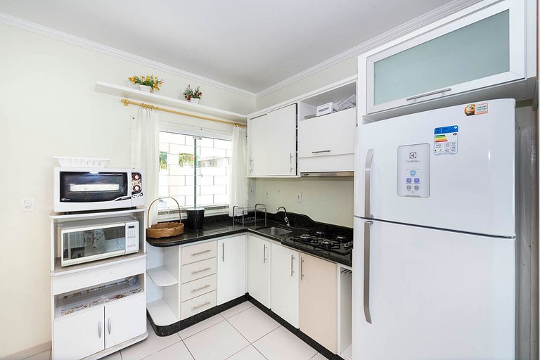 026D - Linda casa de 3 dormitórios para até 8 pessoas próxim