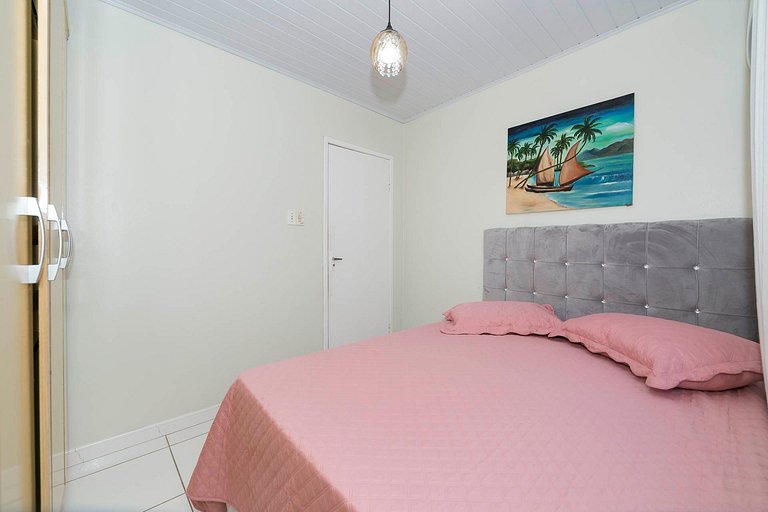 035B - Linda Casa de 3 dormitórios para 8 pessoas, próxima a