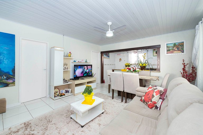035B - Linda Casa de 3 dormitórios para 8 pessoas, próxima a