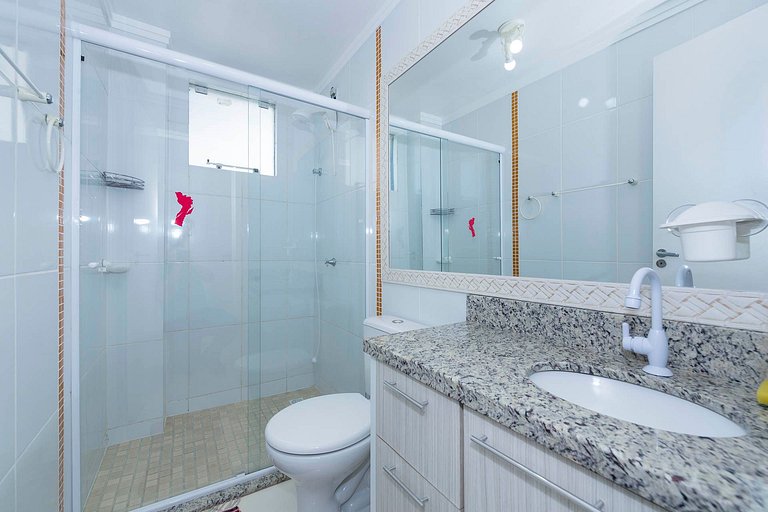 106MB - Apartamento 2 dormitórios, para 06 pessoas na Praia