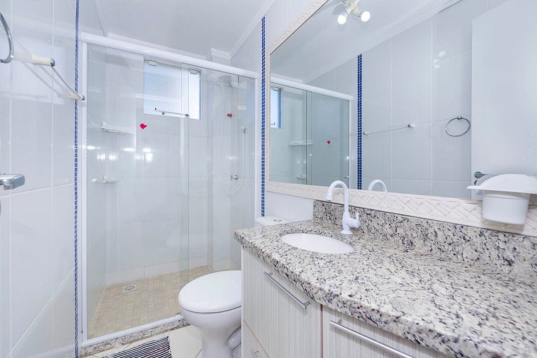 106MB - Apartamento 2 dormitórios, para 06 pessoas na Praia
