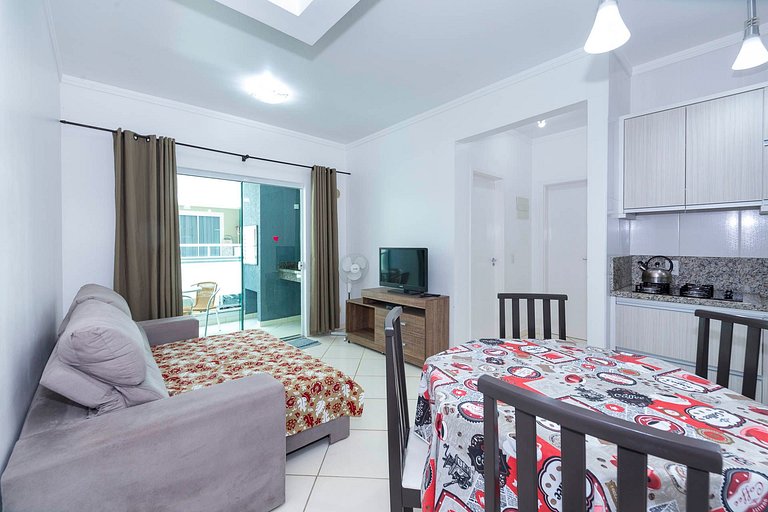 106MB - Apartamento 2 dormitórios, para 06 pessoas na Praia