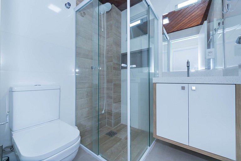 102IB - Lindo apartamento 2 quartos com Vista ao Mar, para a