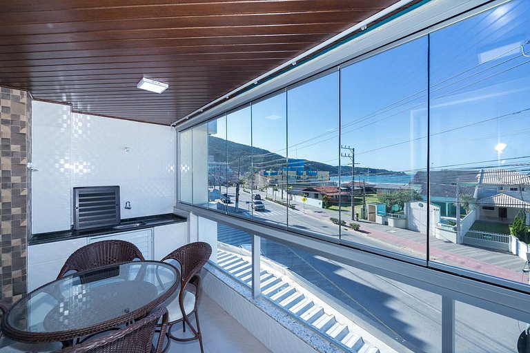 102IB - Lindo apartamento 2 quartos com Vista ao Mar, para a