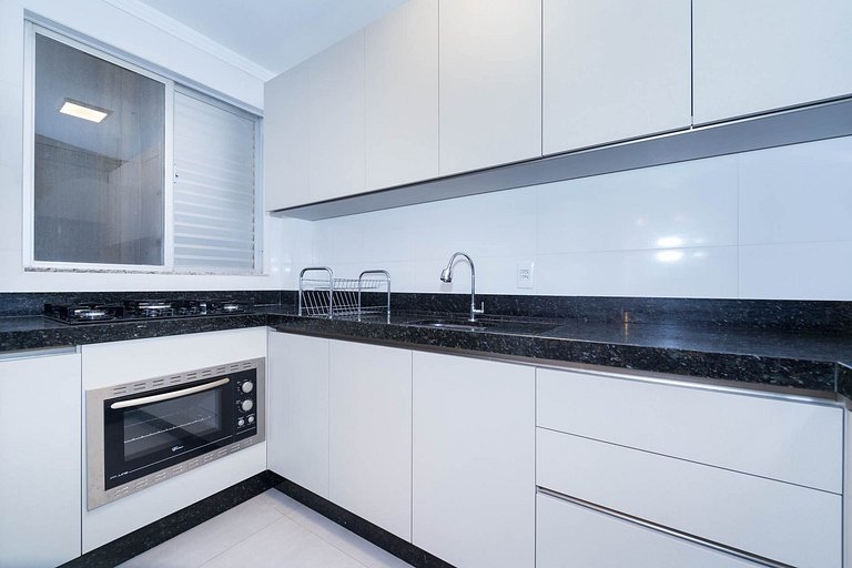 102IB - Lindo apartamento 2 quartos com Vista ao Mar, para a