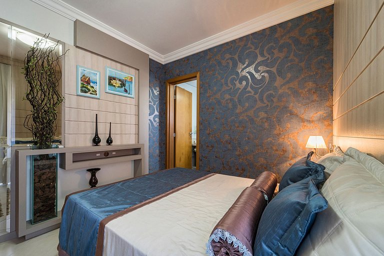 102RG - Apartamento Alto Padrão 2 Dormitórios em Bombinhas -
