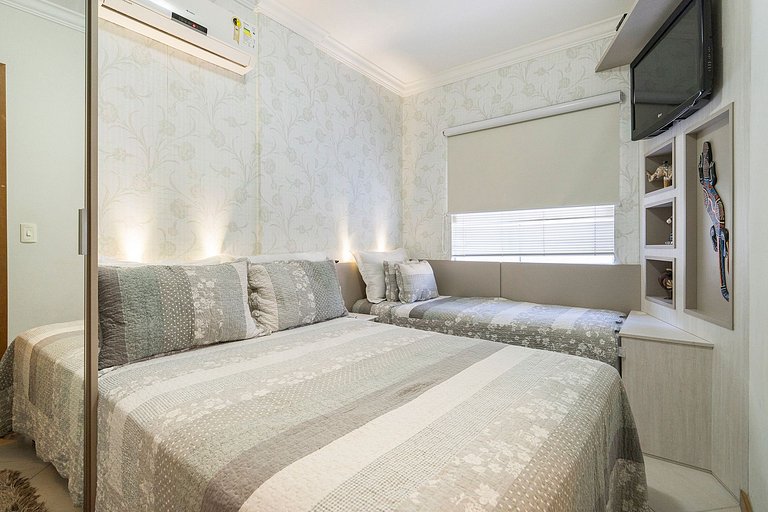 102RG - Apartamento Alto Padrão 2 Dormitórios em Bombinhas -