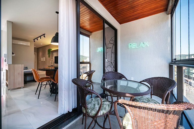 101VIE - Luxuoso apartamento 02 suítes para até 05 pessoas e