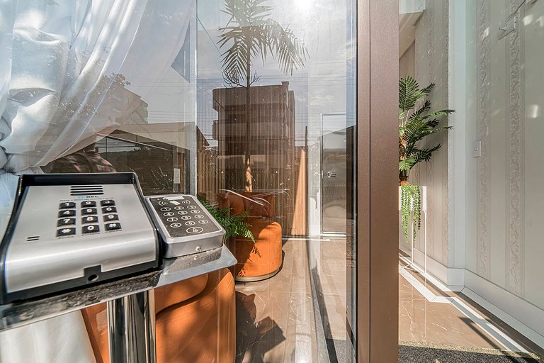 101VIE - Luxuoso apartamento 02 suítes para até 05 pessoas e