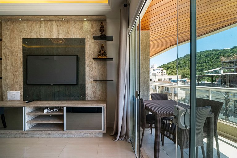 204M - Maravilhoso apartamento poucos metros do mar na praia