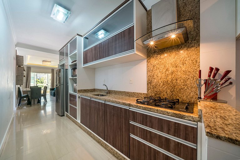 204M - Maravilhoso apartamento poucos metros do mar na praia