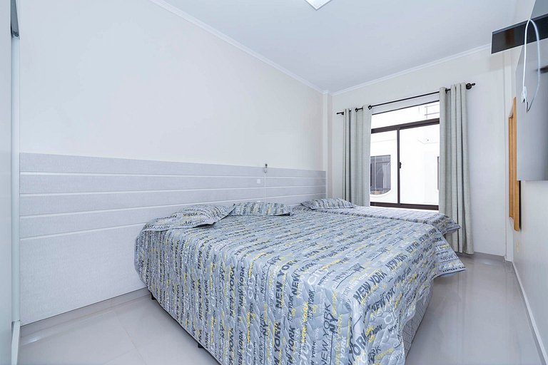 103BS - Triplex com Piscina Frente para o Mar em Bombinhas S