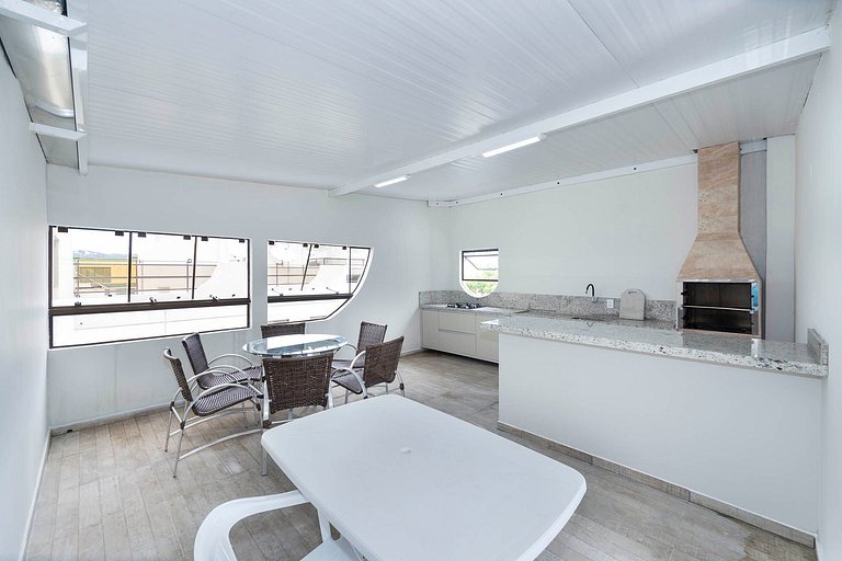 103BS - Triplex com Piscina Frente para o Mar em Bombinhas S