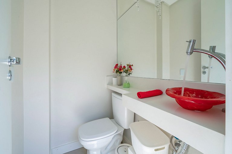 201BD - Lindo apartamento com Vista ao Mar, Alto Padrão 3 Su