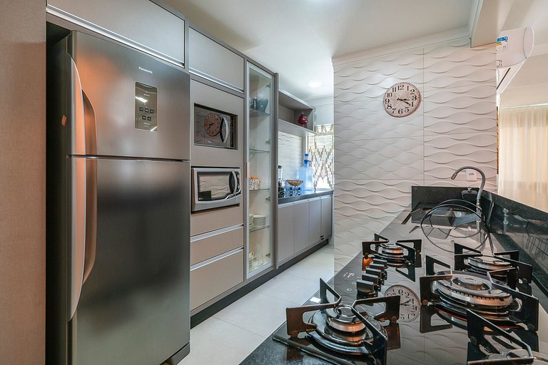 201BD - Lindo apartamento com Vista ao Mar, Alto Padrão 3 Su