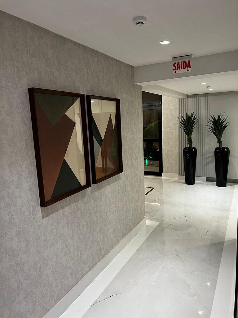 Apart. Novo moderno 2 dormitórios à 350 metros Mar