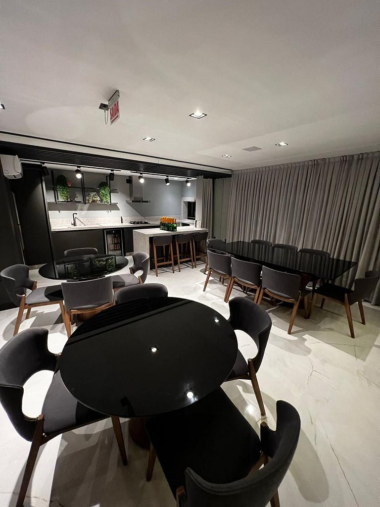 Apart. Novo moderno 2 dormitórios à 350 metros Mar