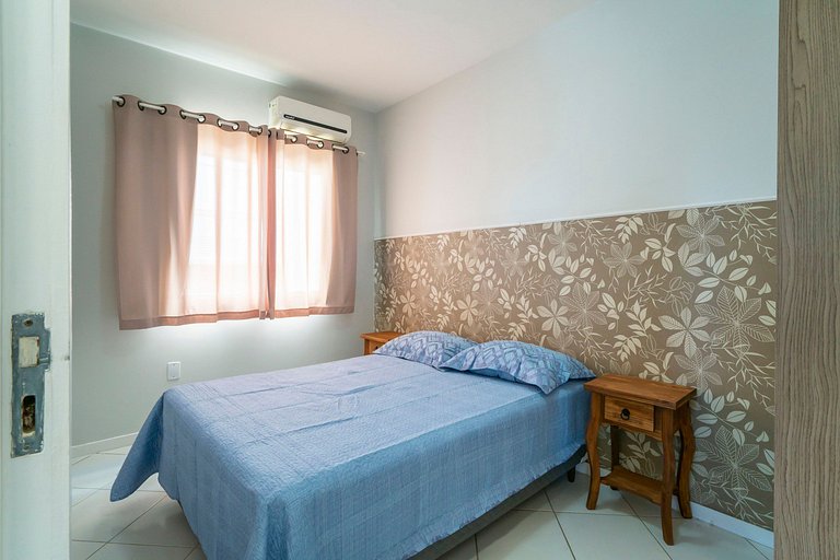202B - Apartamento de 2 dormitórios para 05 pessoas, próximo