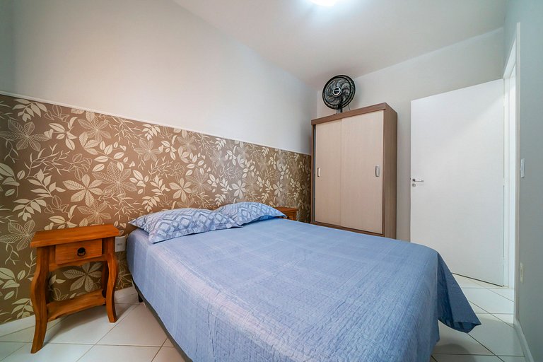 202B - Apartamento de 2 dormitórios para 05 pessoas, próximo