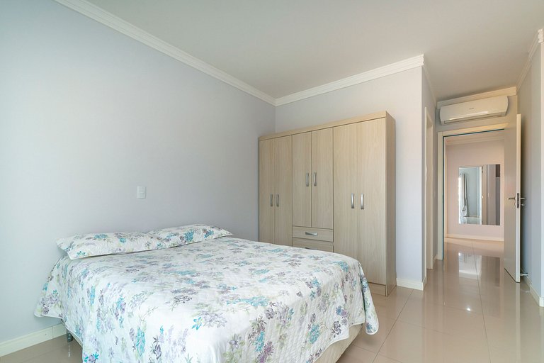 103S - Excelente apartamento 03 dormitórios, 02 vagas de gar