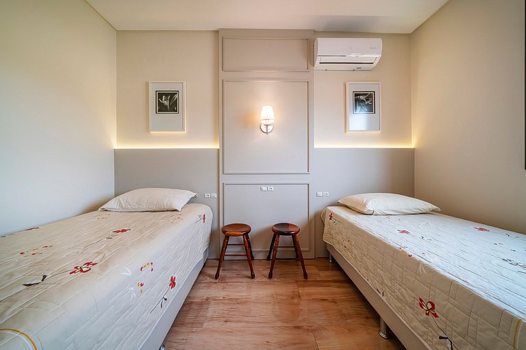 303VIE - Luxuoso apartamento 2 suítes, 2 vagas de garagem pa