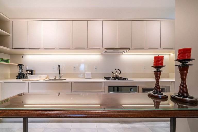 303VIE - Luxuoso apartamento 2 suítes, 2 vagas de garagem pa