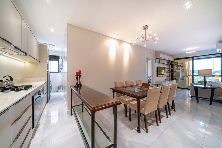 303VIE - Luxuoso apartamento 2 suítes, 2 vagas de garagem co