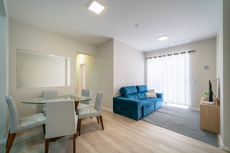 201RL - Apartamento 03 quartos, à poucos metros da Praia de