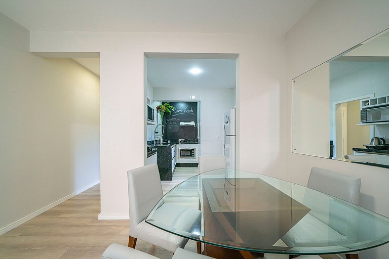 201RL - Apartamento 03 quartos, à poucos metros da Praia de