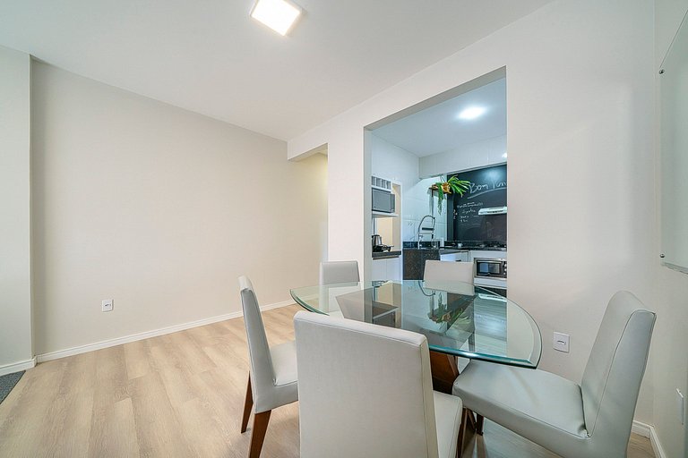 201RL - Apartamento 03 quartos, à poucos metros da Praia de
