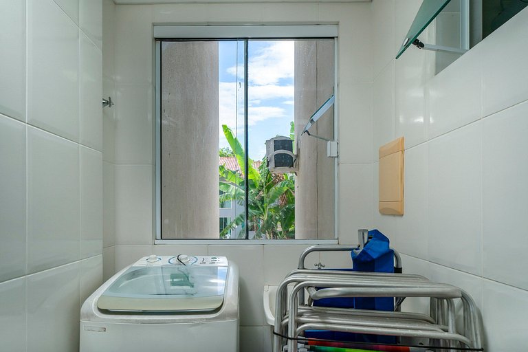 201RL - Apartamento 03 quartos, à poucos metros da Praia de