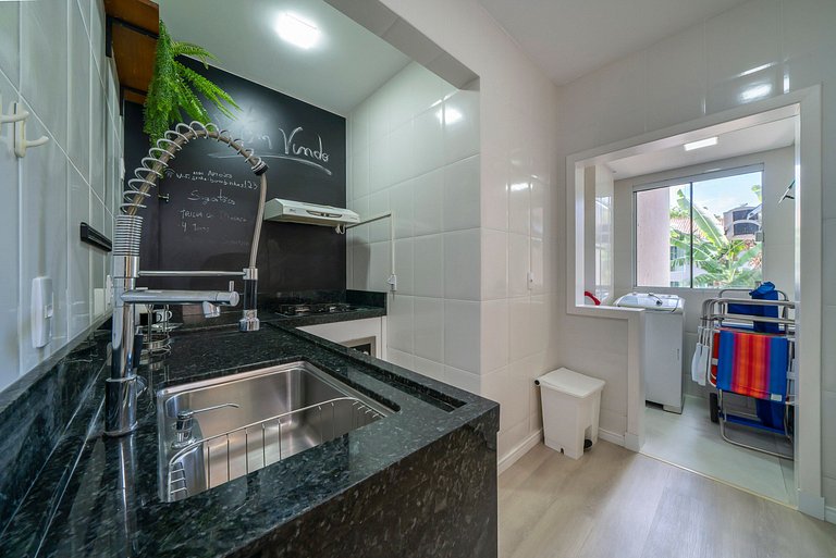 201RL - Apartamento 03 quartos, à poucos metros da Praia de