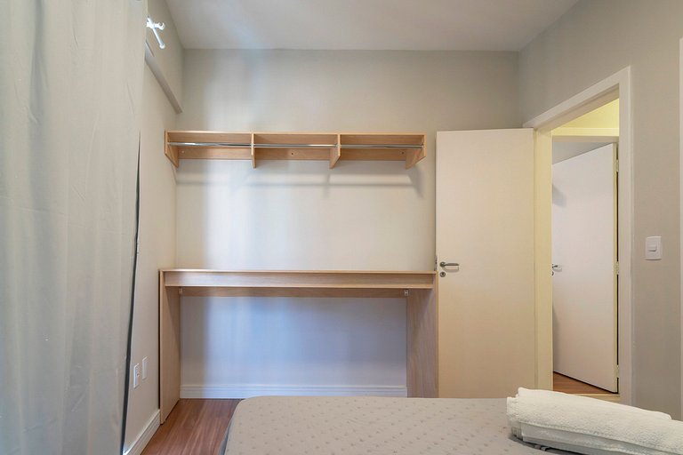 201RL - Apartamento 03 quartos, à poucos metros da Praia de