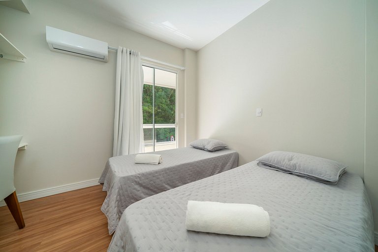 201RL - Apartamento 03 quartos, à poucos metros da Praia de