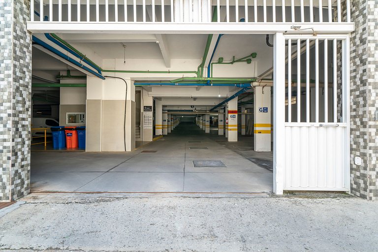 201RL - Apartamento 03 quartos, à poucos metros da Praia de