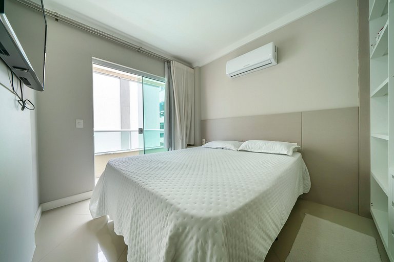 305 - B Mediterrâneo - Apartamento de 03 dormitórios próximo