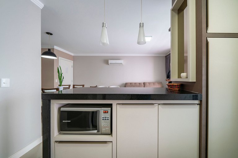 305 - B Mediterrâneo - Apartamento de 03 dormitórios próximo