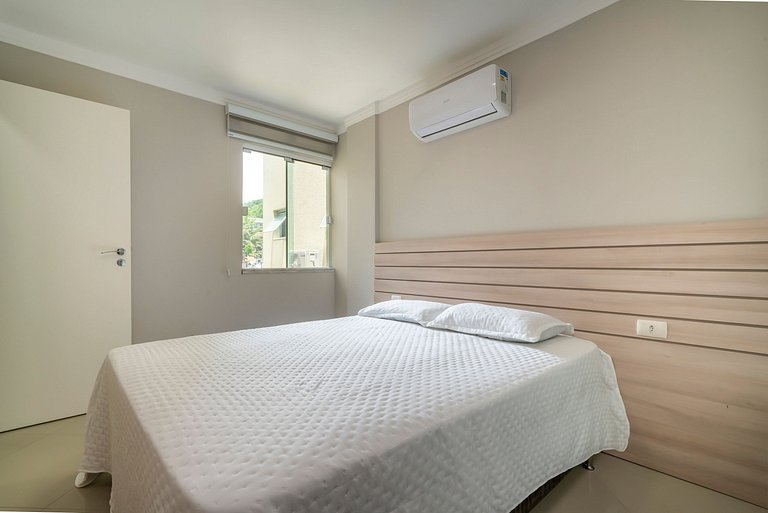 305 - B Mediterrâneo - Apartamento de 03 dormitórios próximo