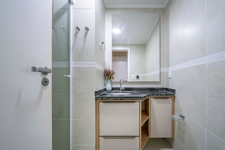 209IM - Excelente apartamento com Vista para o Mar, 03 dormi