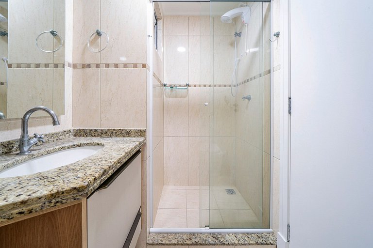209IM - Excelente apartamento com Vista para o Mar, 03 dormi