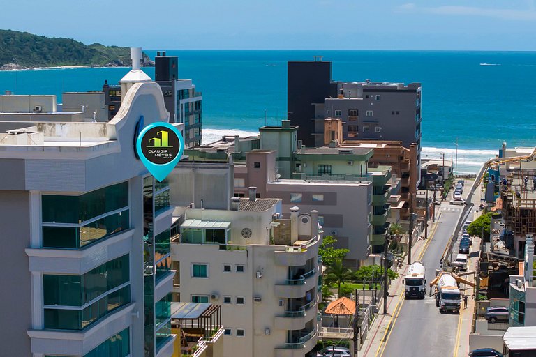 Cobertura 3 suítes com vista a 150 metros da praia de Bombas